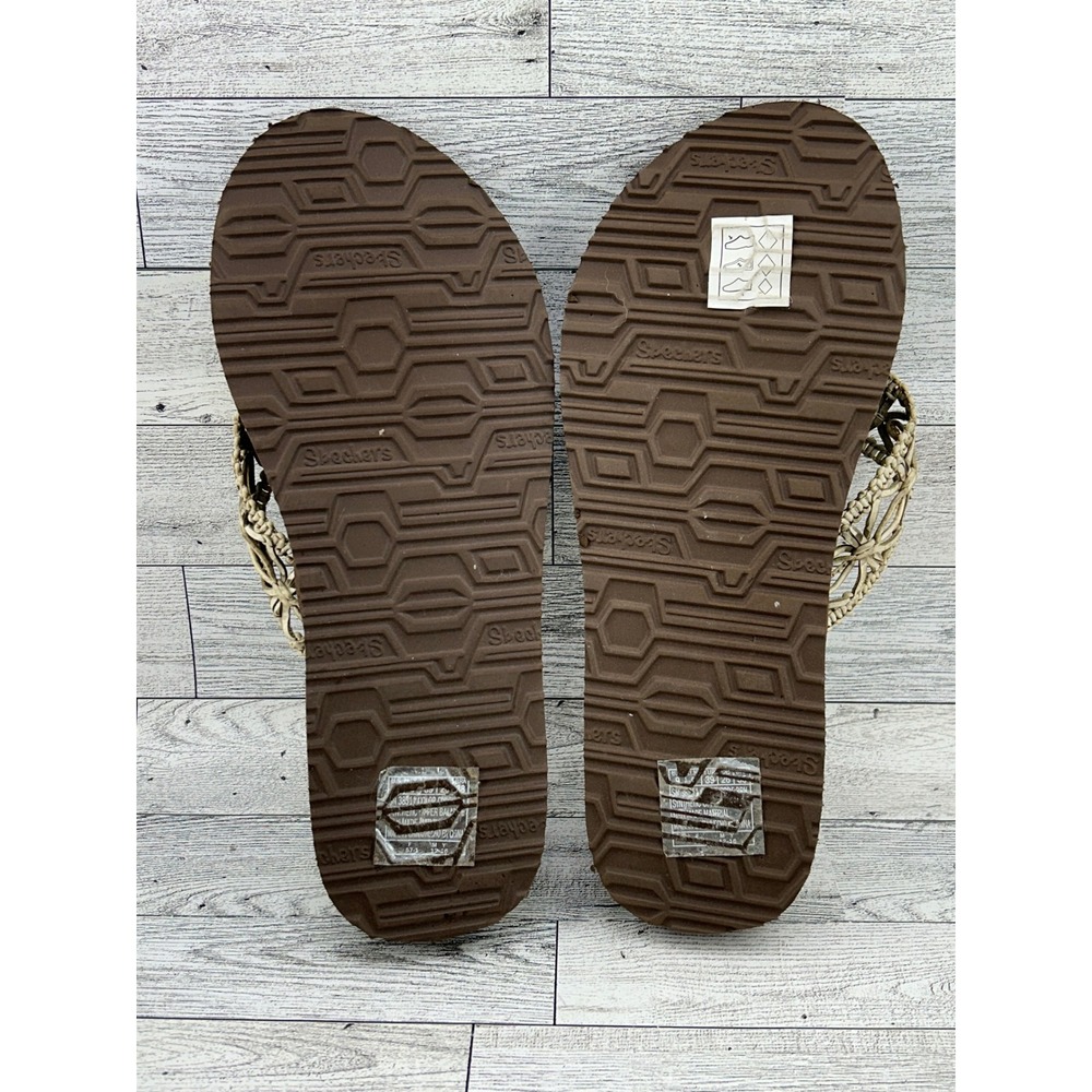 Skechers Women's Brown Thong‎ Sandals with Beaded Flower Detail - Picture 13 of 14